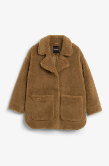 https://www.monki.com/en_eur/clothing/coats-and-jackets/product.oversized-faux-shearling-coat-khaki-brown.0629367006.html